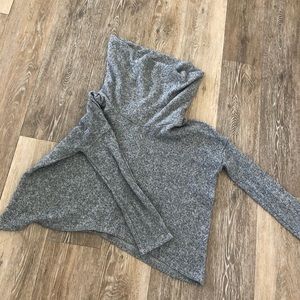 Cropped grey turtleneck sweater
